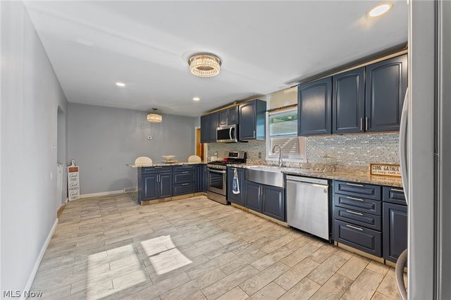 944 McDonald Avenue, Mcdonald, OH 44437