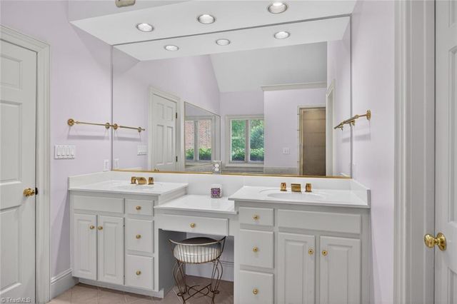 3007 County Clare Road, Greensboro, NC 27407