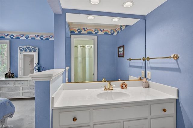 3007 County Clare Road, Greensboro, NC 27407