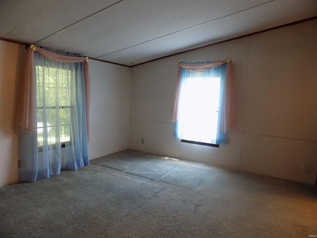 58613 County Road 105, Elkhart, IN 46517