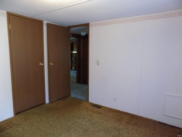 58613 County Road 105, Elkhart, IN 46517