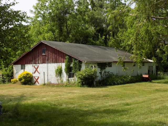 58613 County Road 105, Elkhart, IN 46517