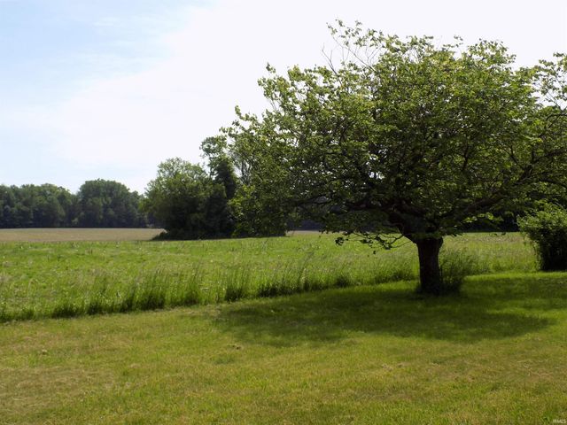 58613 County Road 105, Elkhart, IN 46517