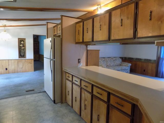58613 County Road 105, Elkhart, IN 46517