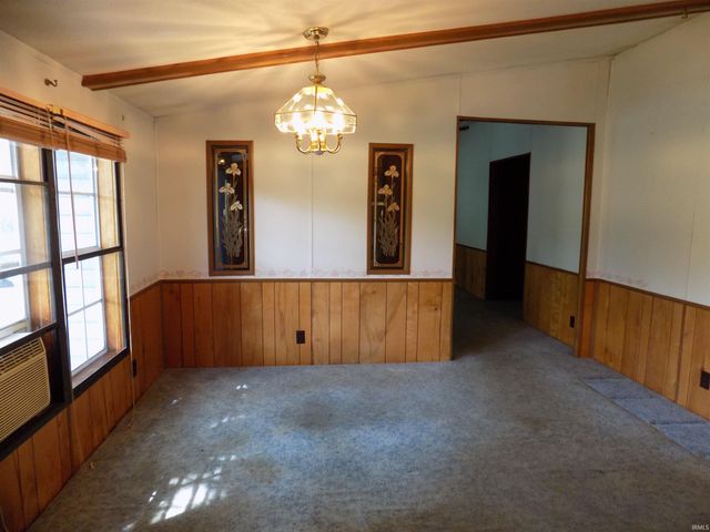 58613 County Road 105, Elkhart, IN 46517