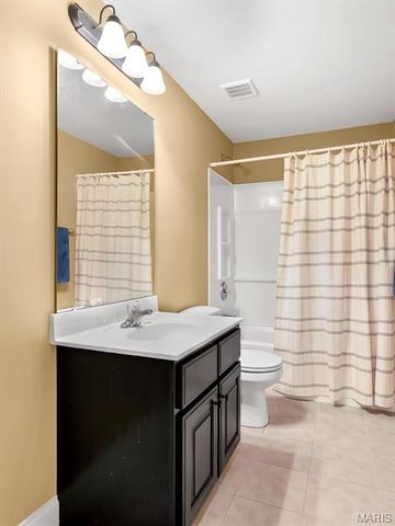 1132 Konert Valley Drive, Fenton, MO 63026