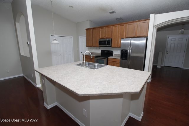 3291 San Jose Avenue SE, Palm Bay, FL 32909