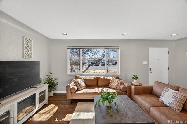 6625 W 44th Place, Wheat Ridge, CO 80033