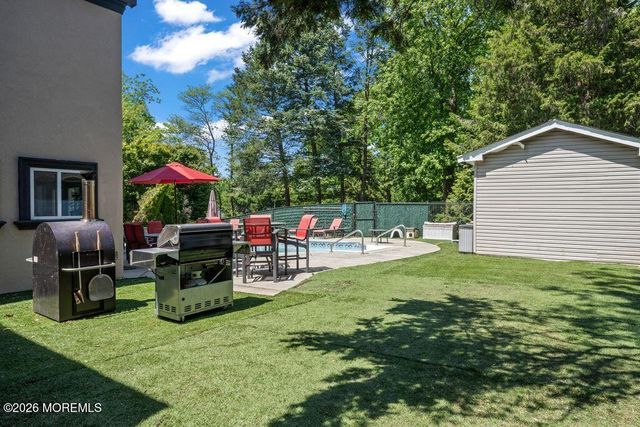101 Oxford Lane, Matawan, NJ 07747