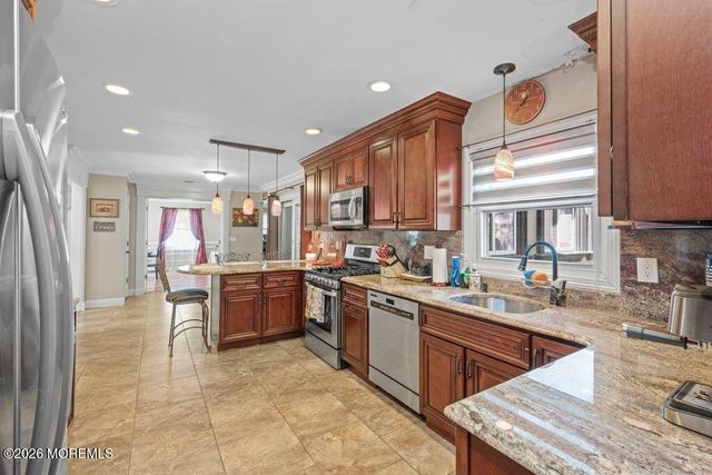 101 Oxford Lane, Matawan, NJ 07747