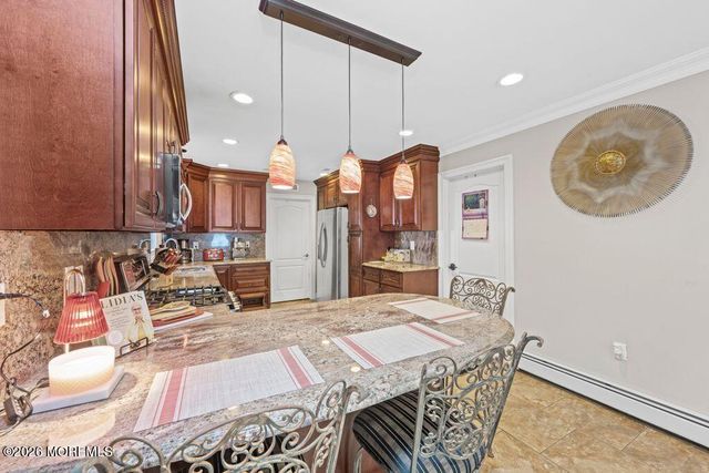 101 Oxford Lane, Matawan, NJ 07747