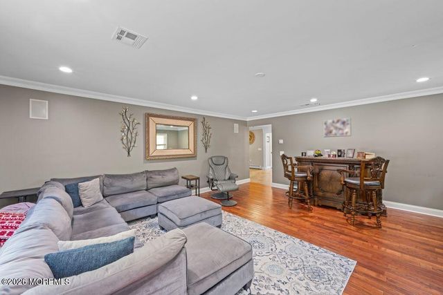 101 Oxford Lane, Matawan, NJ 07747