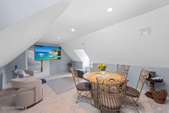 101 Oxford Lane, Matawan, NJ 07747