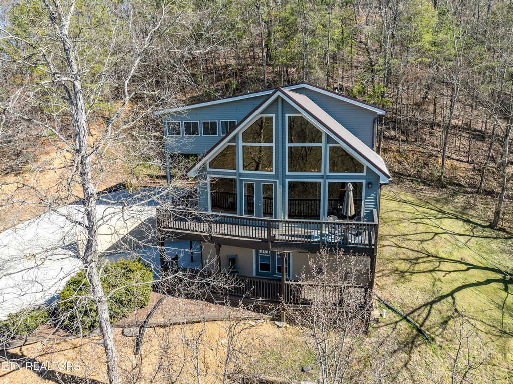 2201 Applewood Rd, Sevierville, TN 37862
