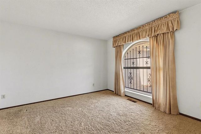 11209 Bel Air Place, Oklahoma City, OK 73120