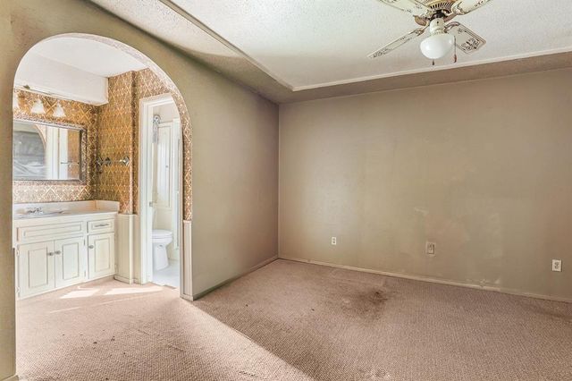 11209 Bel Air Place, Oklahoma City, OK 73120