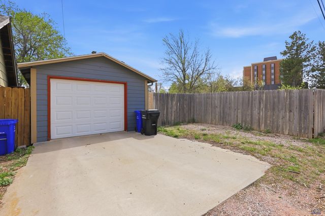 923 11TH, Rapid City, SD 57701