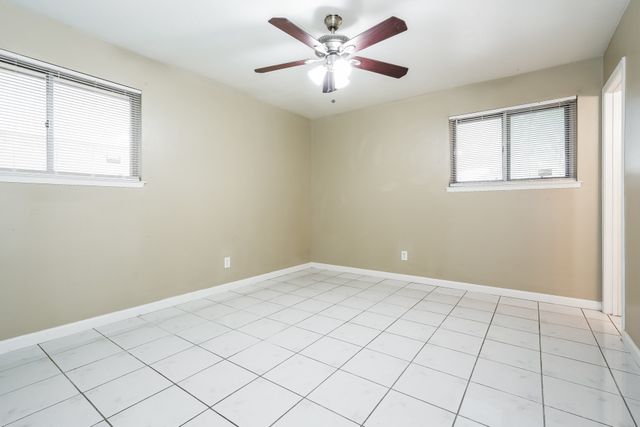 215 Oriole Boulevard, Duncanville, TX 75116