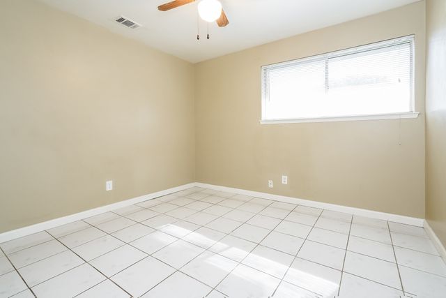 215 Oriole Boulevard, Duncanville, TX 75116