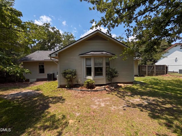 7334 Pebblebrook Drive, Fayetteville, NC 28314
