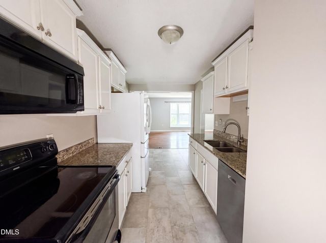7334 Pebblebrook Drive, Fayetteville, NC 28314