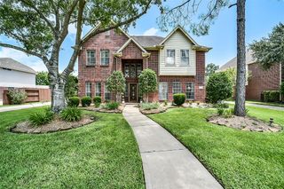 3711 Pinehurst Drive, Pearland, TX 77581