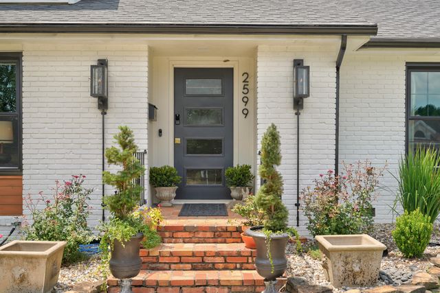 2599 S Skyline Drive, Springfield, MO 65804
