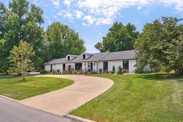 2599 S Skyline Drive, Springfield, MO 65804