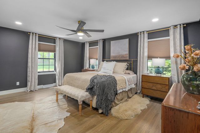 2599 S Skyline Drive, Springfield, MO 65804