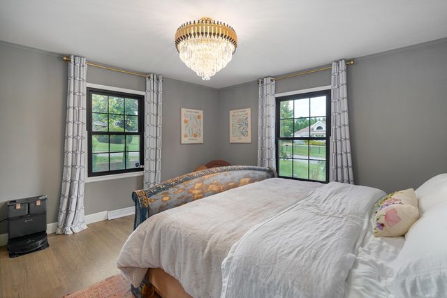 2599 S Skyline Drive, Springfield, MO 65804