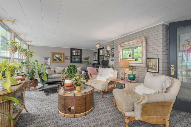 2599 S Skyline Drive, Springfield, MO 65804
