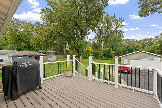 680 Hiawatha Avenue, Vadnais Heights, MN 55127