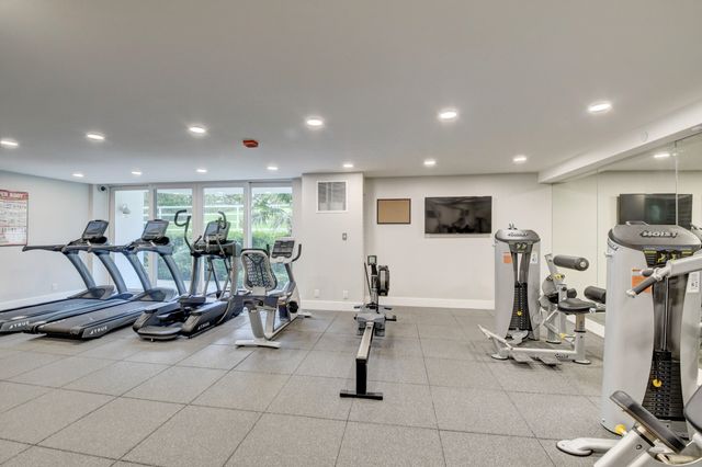 3407 S Ocean Boulevard 4d, Highland Beach, FL 33487