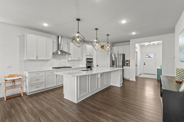 4711 Schilling Court, Woodbury, MN 55129