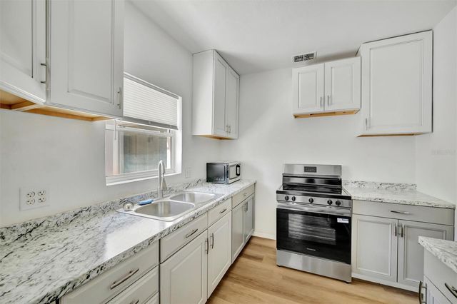 6348 7TH AVENUE N, St Petersburg, FL 33710