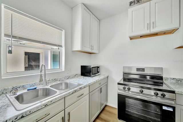 6348 7TH AVENUE N, St Petersburg, FL 33710