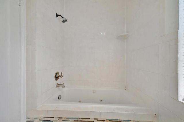 6348 7TH AVENUE N, St Petersburg, FL 33710