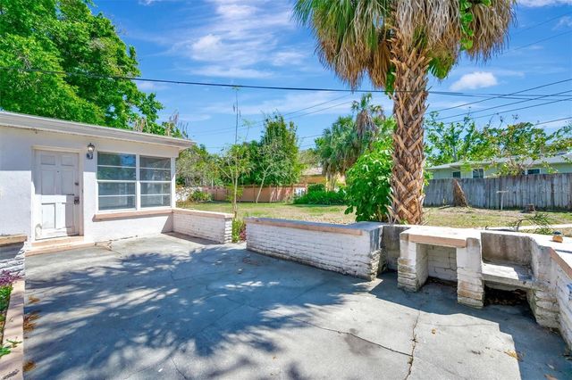6348 7TH AVENUE N, St Petersburg, FL 33710