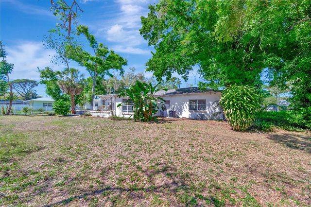 6348 7TH AVENUE N, St Petersburg, FL 33710
