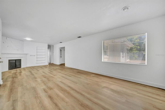 6348 7TH AVENUE N, St Petersburg, FL 33710