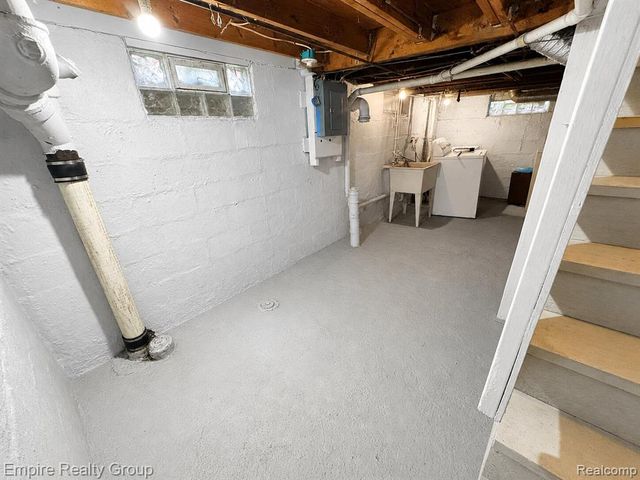18022 Henry Street, Melvindale, MI 48122