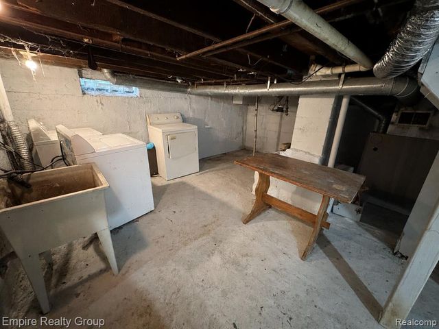 18022 Henry Street, Melvindale, MI 48122