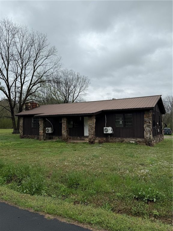 321 Grand Avenue, Belleville, AR 72824