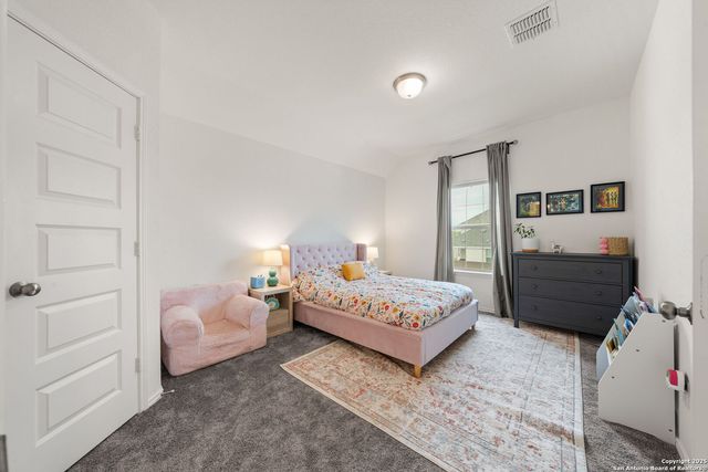 204 White Barn, Boerne, TX 78006