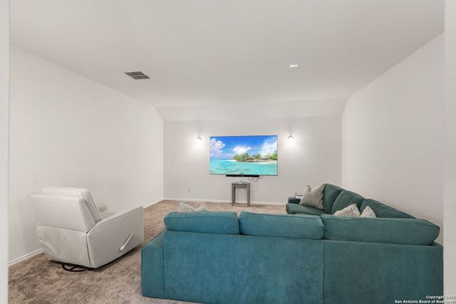 204 White Barn, Boerne, TX 78006