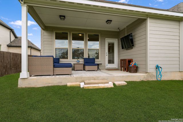 204 White Barn, Boerne, TX 78006
