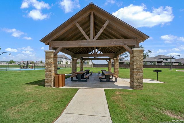 204 White Barn, Boerne, TX 78006
