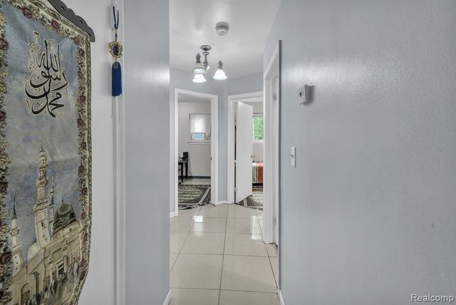 6625 N Beech Daly Road, Dearborn Heights, MI 48127