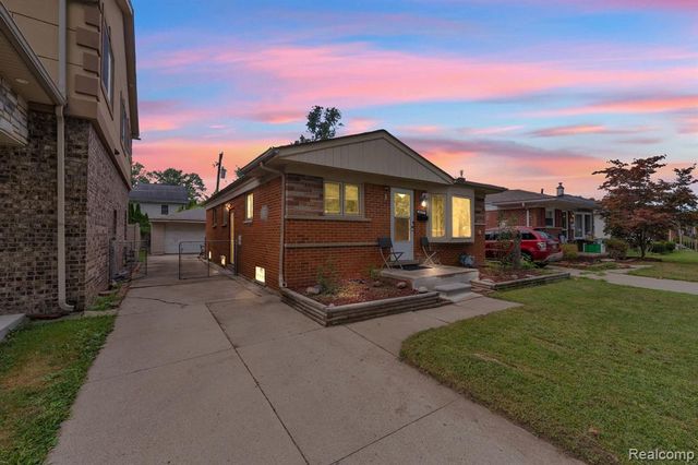 6625 N Beech Daly Road, Dearborn Heights, MI 48127