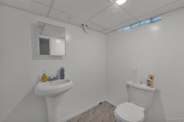 6625 N Beech Daly Road, Dearborn Heights, MI 48127